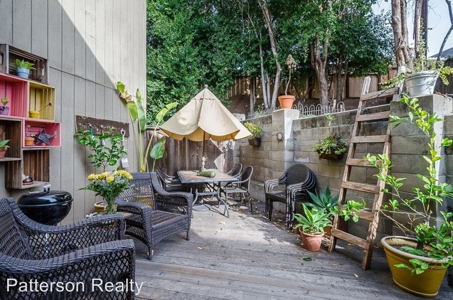 Building Photo - 2 br, 1 bath  - 750 Chorro #15