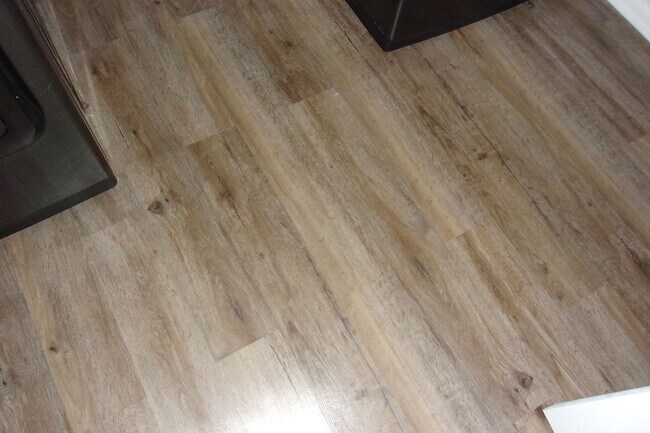 Building Photo - Great home in with great mountain views.