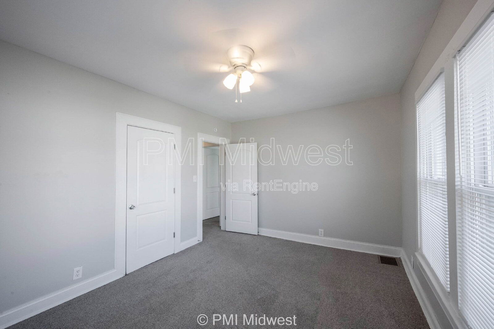 Building Photo - 3117 N Park Ave