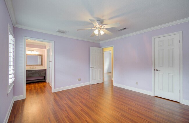 Building Photo - 16209 Wall St