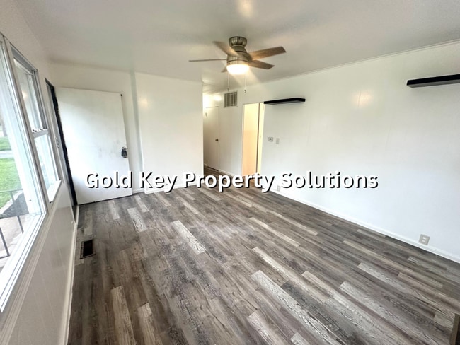 Building Photo - 3 Bed 1 Bath Home For Rent! (NO SECTION 8)