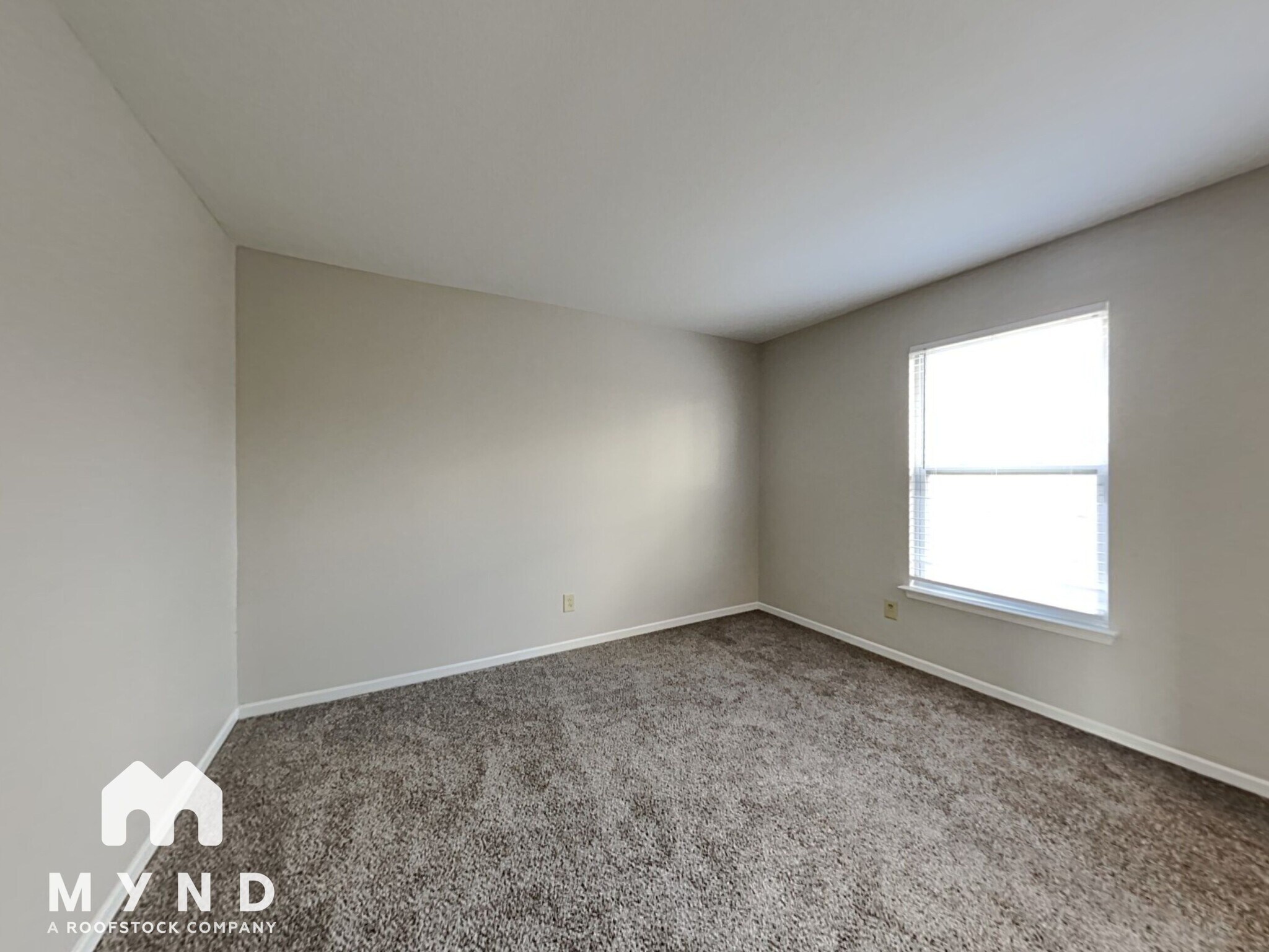 Building Photo - 747 Sedgewick Ln