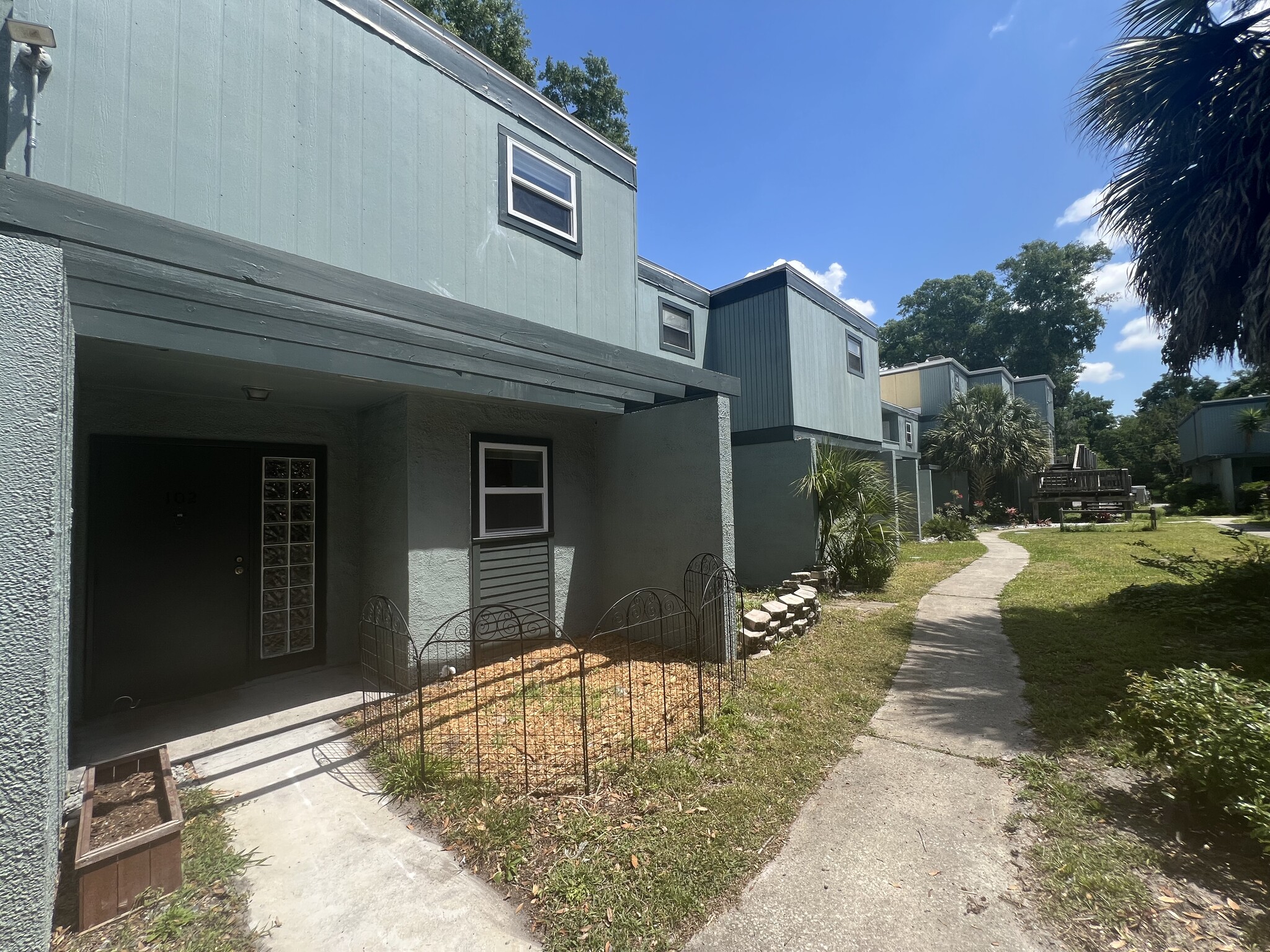 Building Photo - 711 SW 75th St