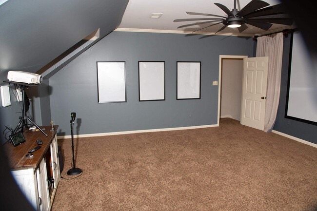 Building Photo - 10060 Avent Ridge Cove