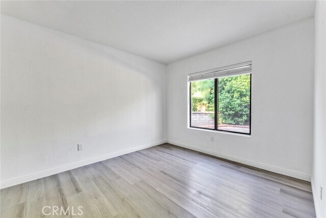 Building Photo - 9764 Huntington Dr