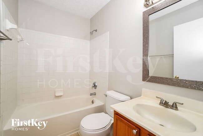 Building Photo - 5269 Paul Revere Rd