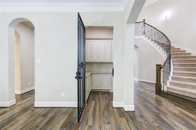 Building Photo - 2827 Winthrop Mdw Wy