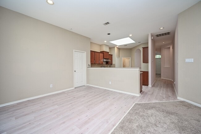 Building Photo - 6942 Hamilton Falls Ln