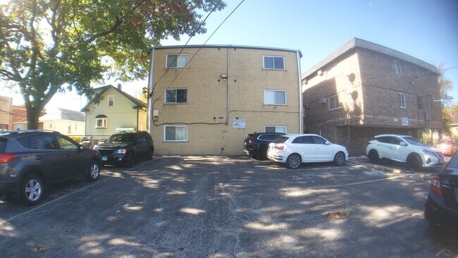 Building Photo - 1130 Dunlop Ave