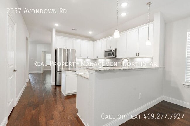 Building Photo - 2057 Avondown Rd