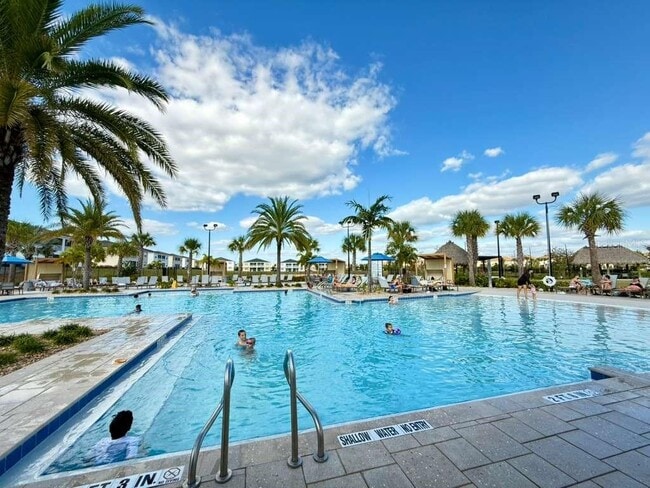 Building Photo - 120 Bogey Dr