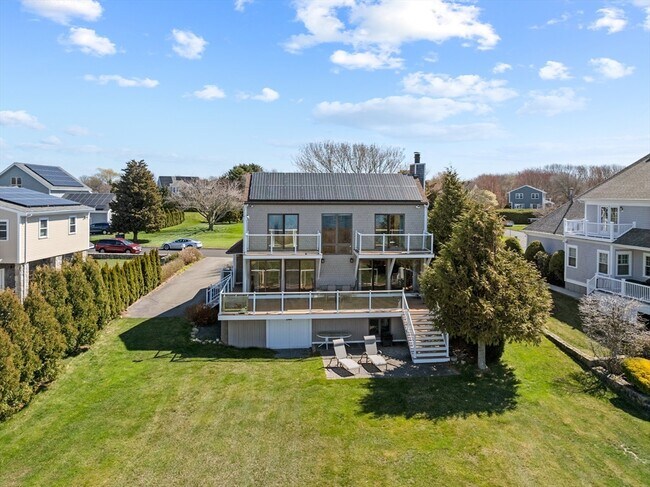 Building Photo - 2 Windward Way