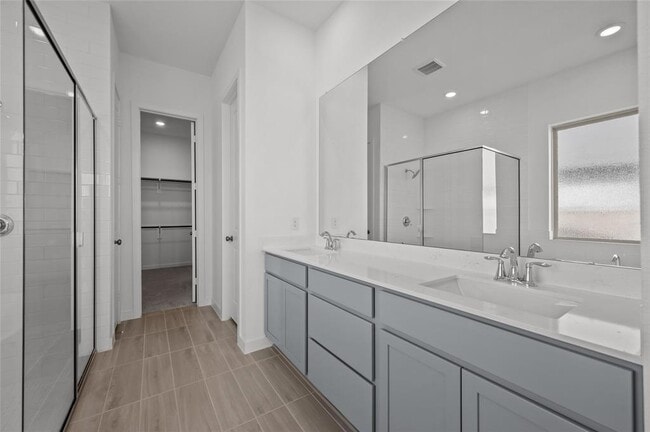 Building Photo - 22119 Shrimp Plant Ln