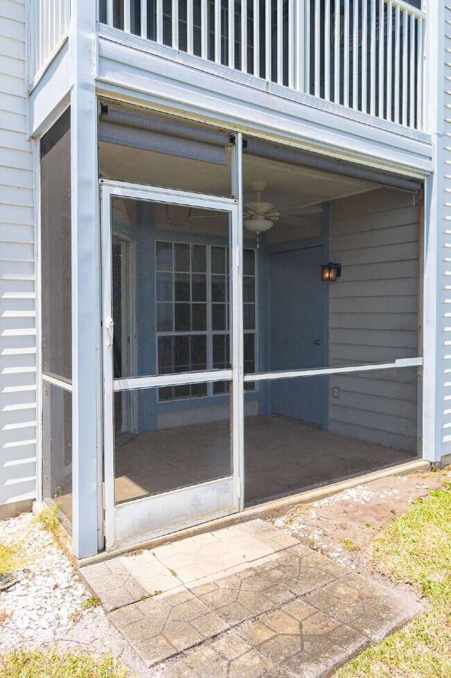 Building Photo - 7020 US-1