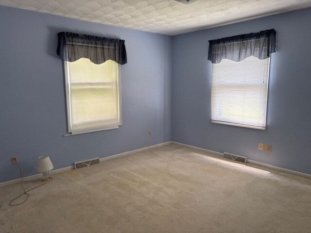 Building Photo - 239 Lynbrook Dr