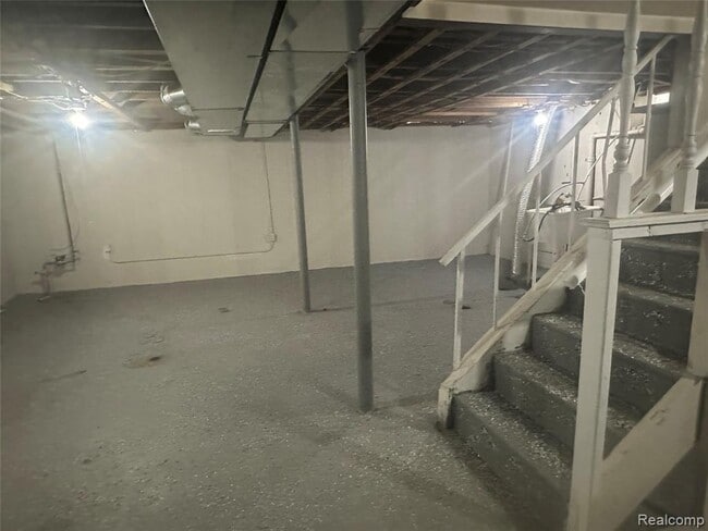 Building Photo - 7777 Auburn St