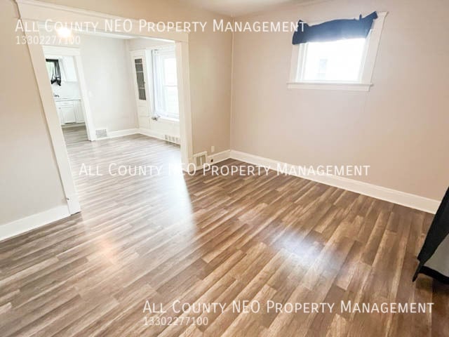 Building Photo - 3590 E 139th St