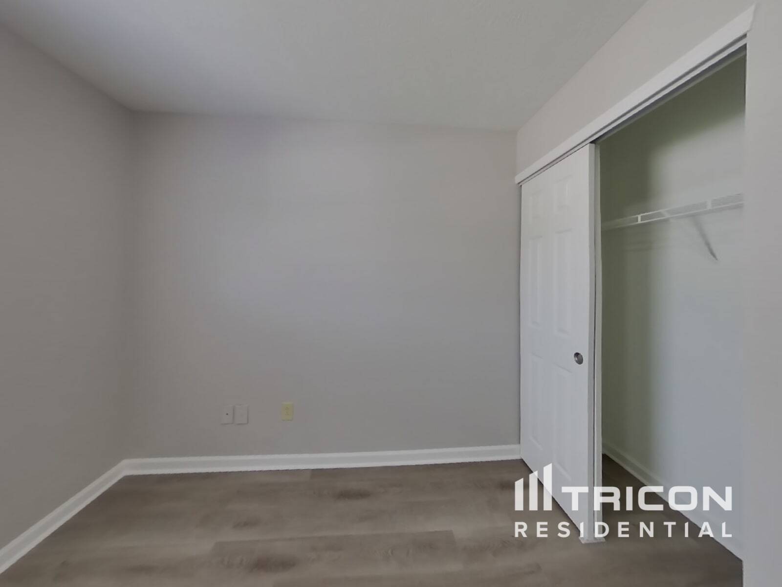 Building Photo - 581 Grassy Bend Dr