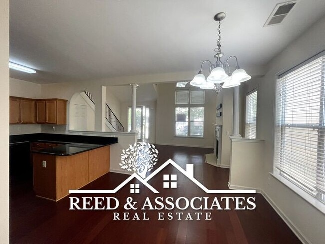 Building Photo - 3 Bedroom in Mud Island!