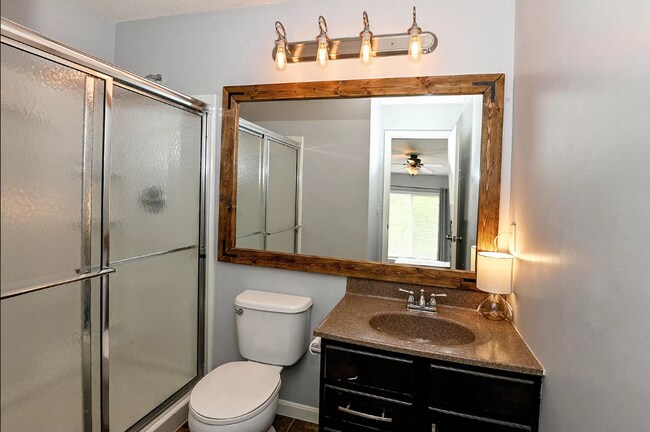 Building Photo - 2367 Twelve Oaks Dr