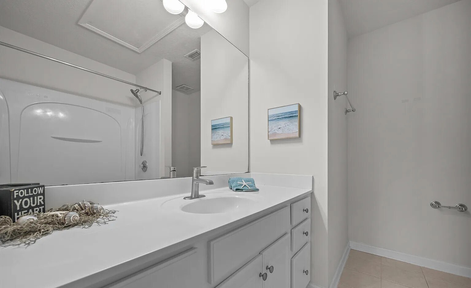 Building Photo - 8077 Summerside Cir