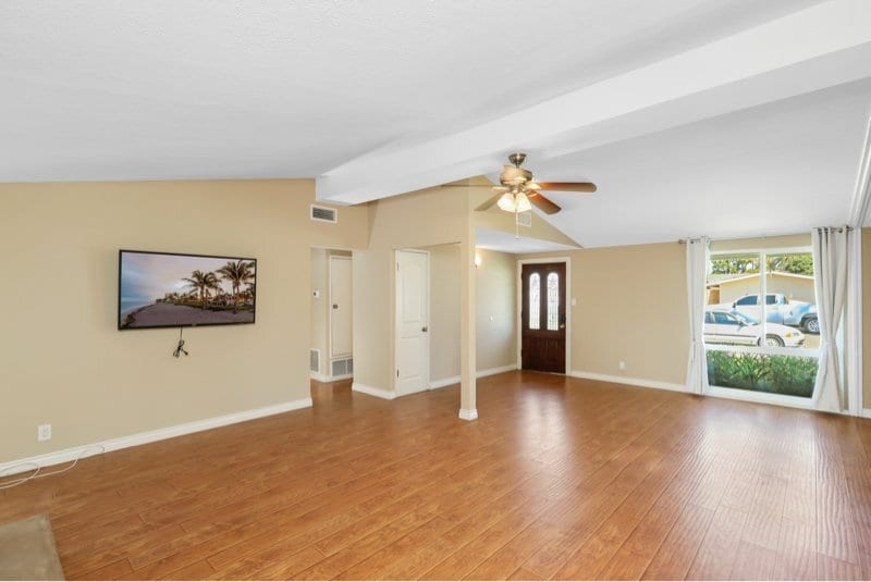 Building Photo - 526 N Emerald Dr