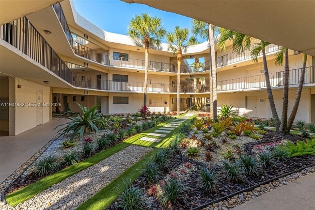 Building Photo - 8045 SW 107th Ave