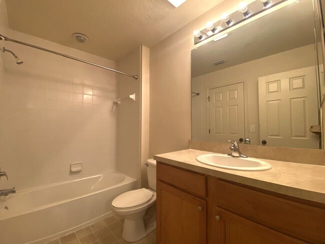 Building Photo - 8550 Argyle Business Loop