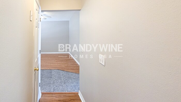 Building Photo - 8705 Ruth Pl