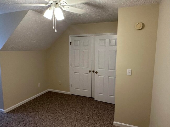 Building Photo - 1021 Excel Ct