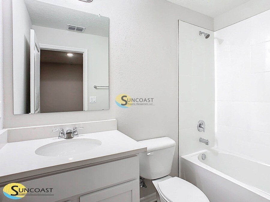 Building Photo - 3821 SW 43rd Ct