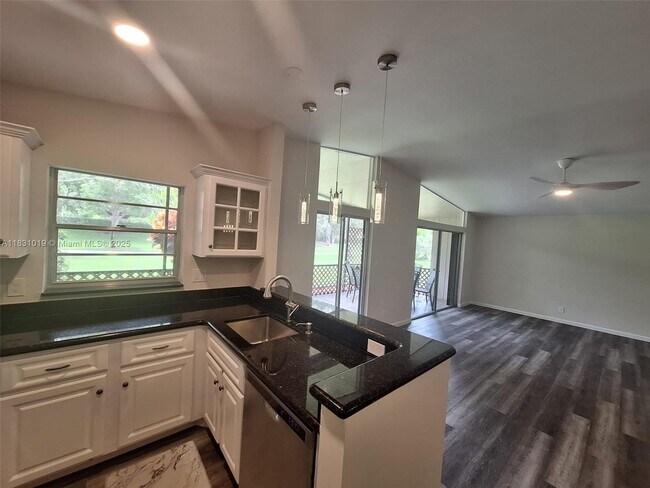 Building Photo - 22280 Timberly Dr