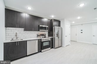 Building Photo - 2415 N 7th St