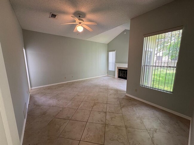Building Photo - 12604 Hunters Chase Dr