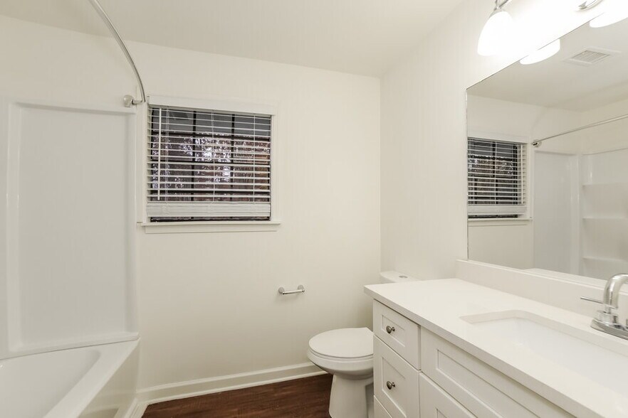Building Photo - 1173 Ridgeside Dr NW