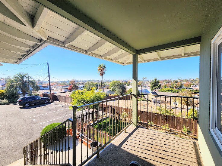 Building Photo - 320 Park Ave