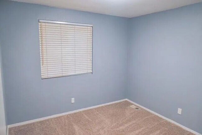 Building Photo - 3580 Dill Dr