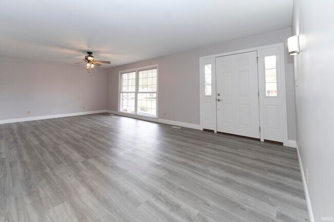 Building Photo - 7877 Marywood Dr