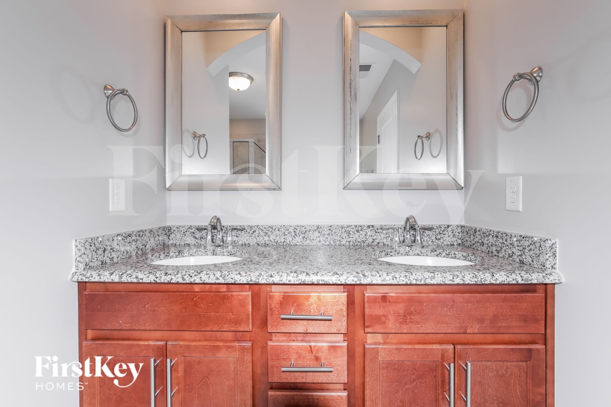 Building Photo - 636 Starry Sky Dr