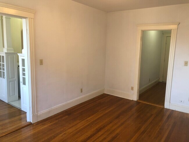 Building Photo - 1 Craigie St