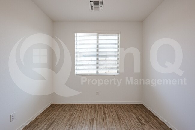 Building Photo - 4841 S Carver