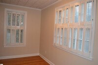 Building Photo - 40 Lanneau Dr