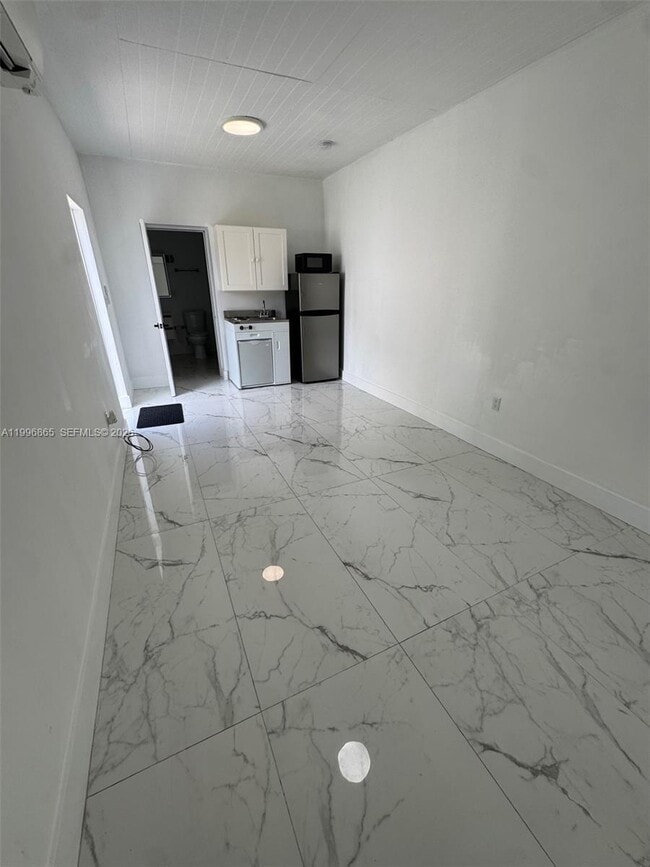 Building Photo - 1011 NW 145th St