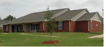 Primary Photo - East Oaks Apartments