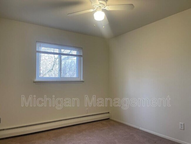 Building Photo - 59425 10 Mile Rd