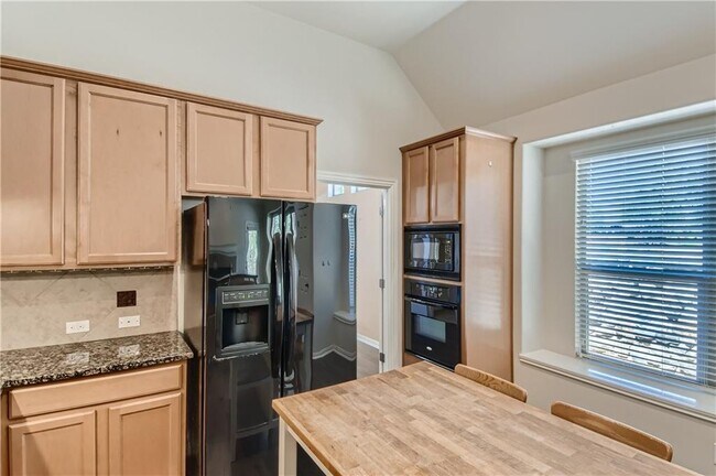Building Photo - 2596 Santa Barbara Loop