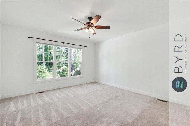 Building Photo - 9001 Sharpe Ct
