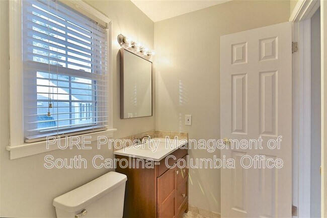 Building Photo - 213 Puller Ct