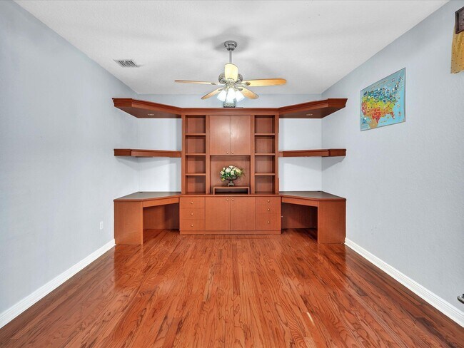 Building Photo - 6614 Marbletree Ln