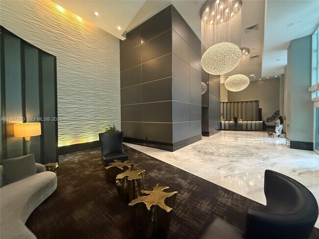 Building Photo - 951 Brickell Ave